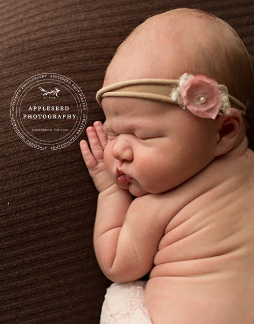 Kennesaw Newborn Photographer | Appleseed Photography