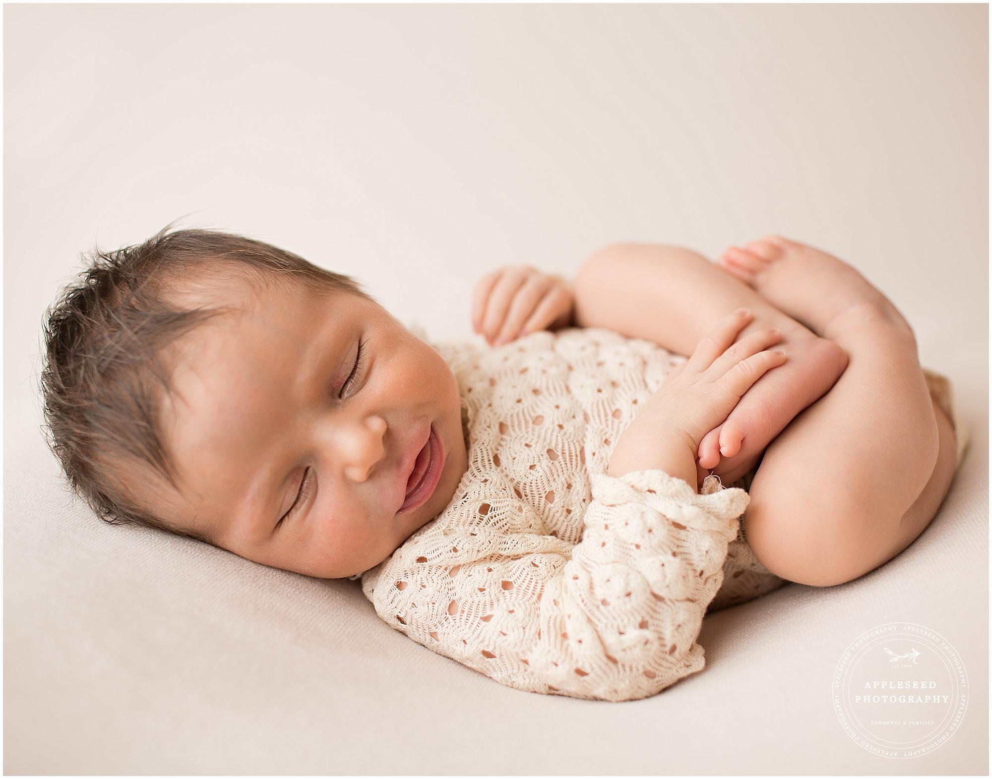 Atlanta Newborn Photographer | Beautiful Baby Girl | Appleseed Photography